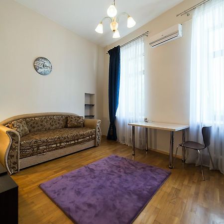 Cozy Apartment In Centre Of Kiev Екстер'єр фото